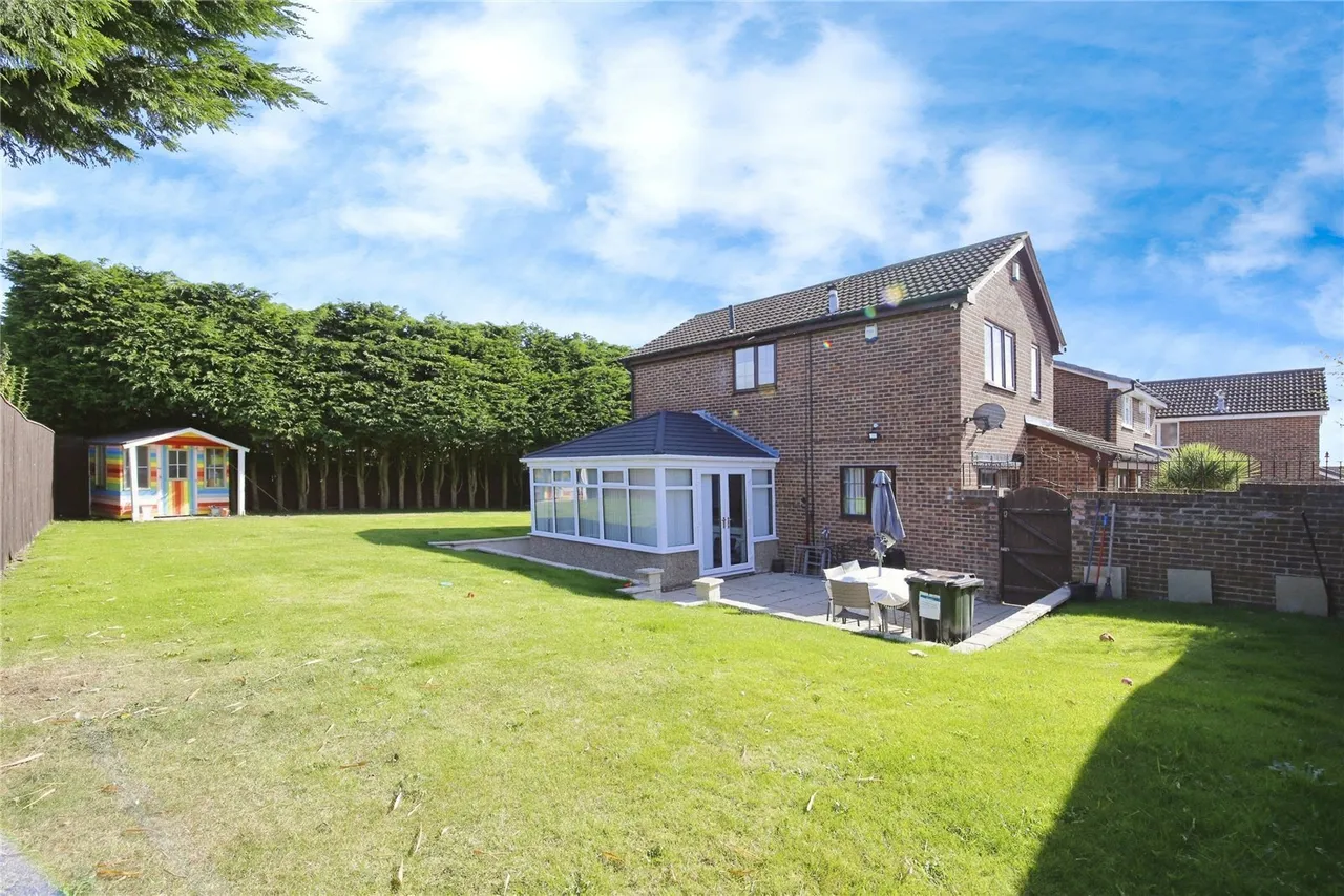 Truro Close, DARLINGTON, County Durham, DL1, photo 15