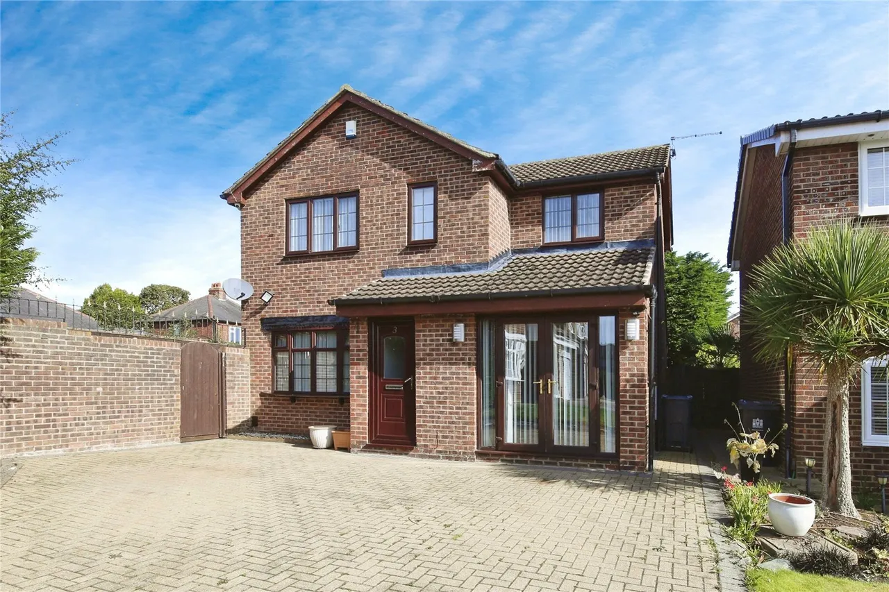 4 bed house for sale — Truro Close, DARLINGTON, County Durham, DL1