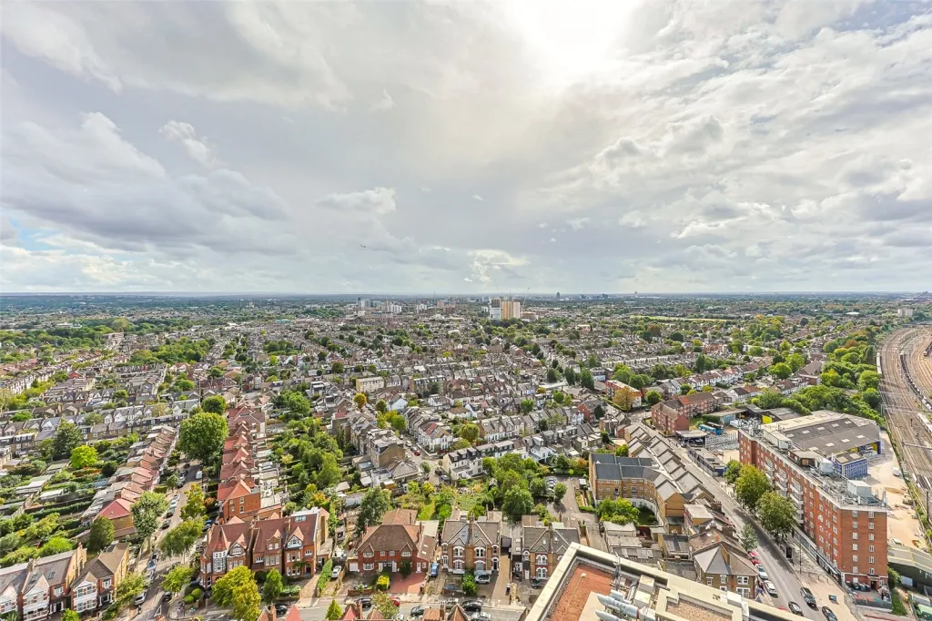 Heartwood Boulevard, Acton, W3, photo 10