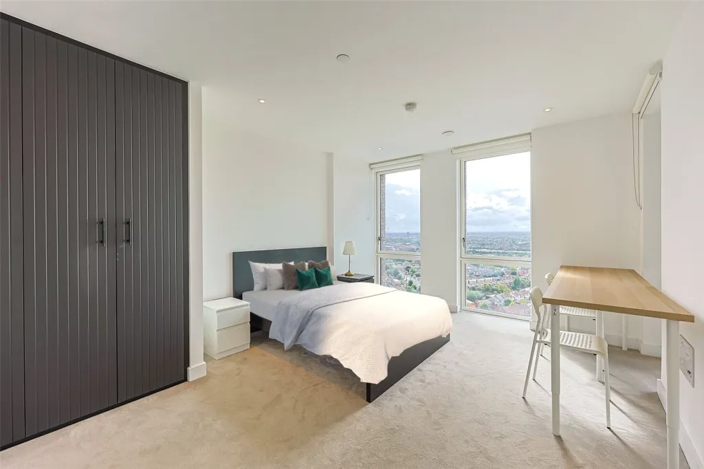 Heartwood Boulevard, Acton, W3, photo 6