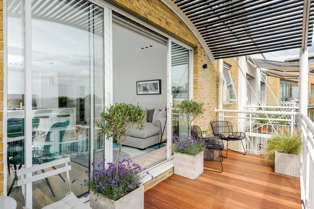 Kew Bridge Road Brentford TW8, photo 12