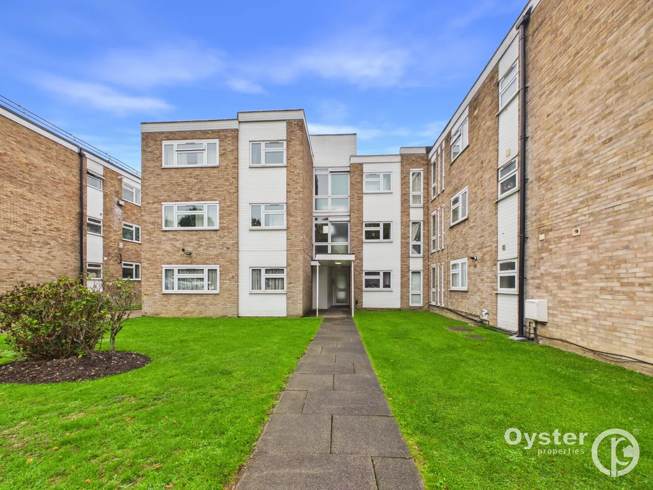 2 bed flat to rent, London Road, Stanmore, HA7