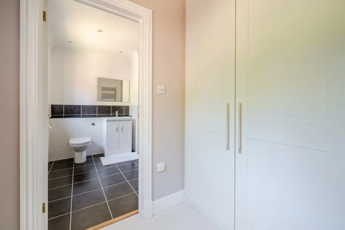 Coronation Road, Ascot SL5, photo 11