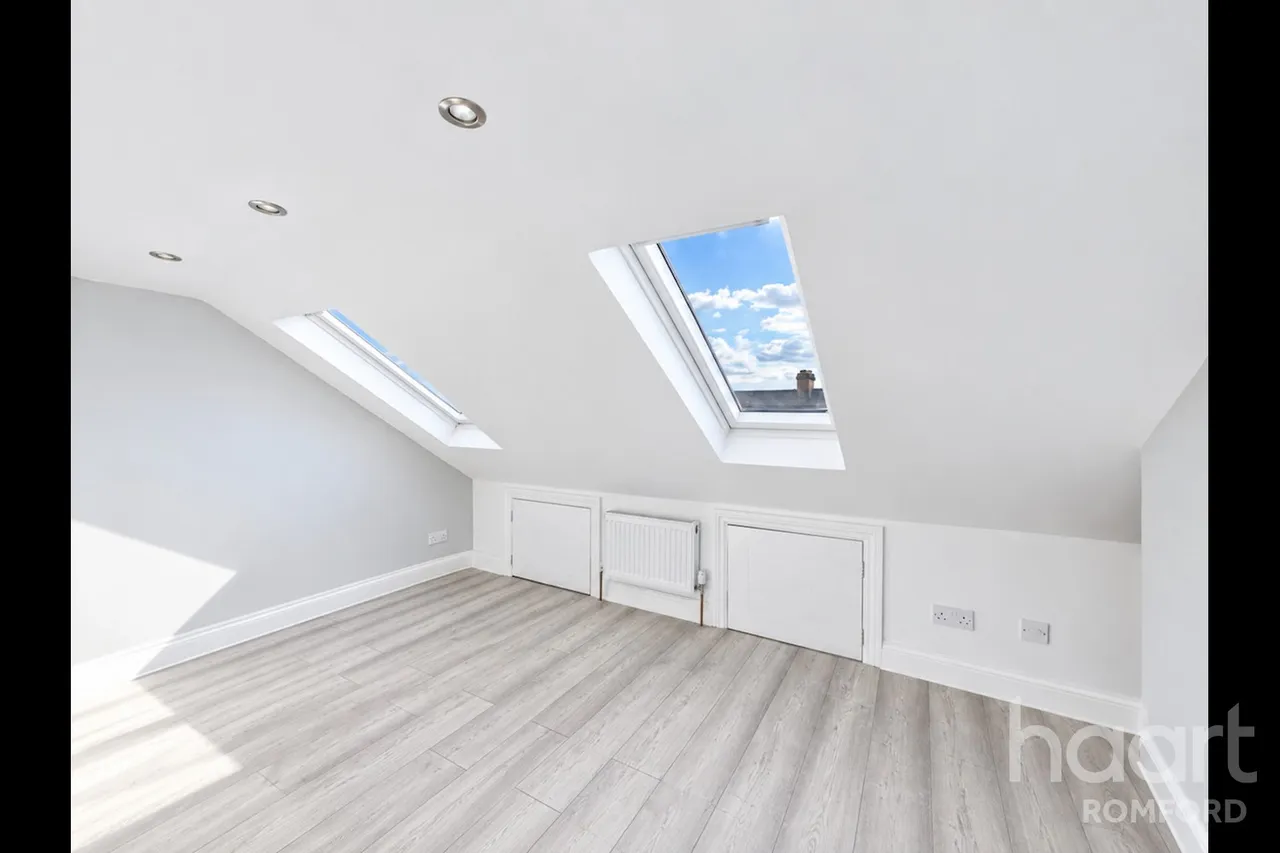 Lilac Gardens, Romford, RM7, photo 17