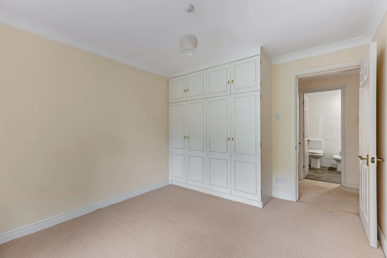 Grove Road, Ilkley, LS29, photo 10