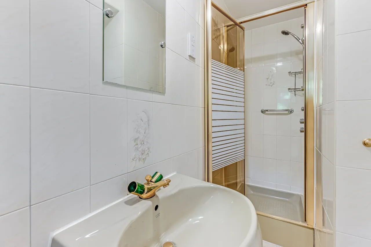 Grove Road, Ilkley, LS29, photo 13