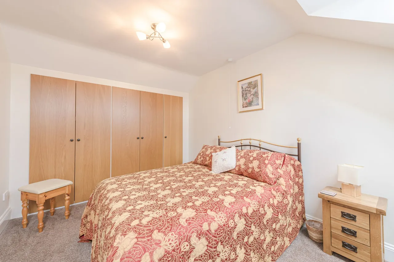 Rowthorn Close, Streetly, photo 26