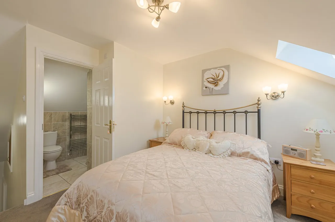 Rowthorn Close, Streetly, photo 23