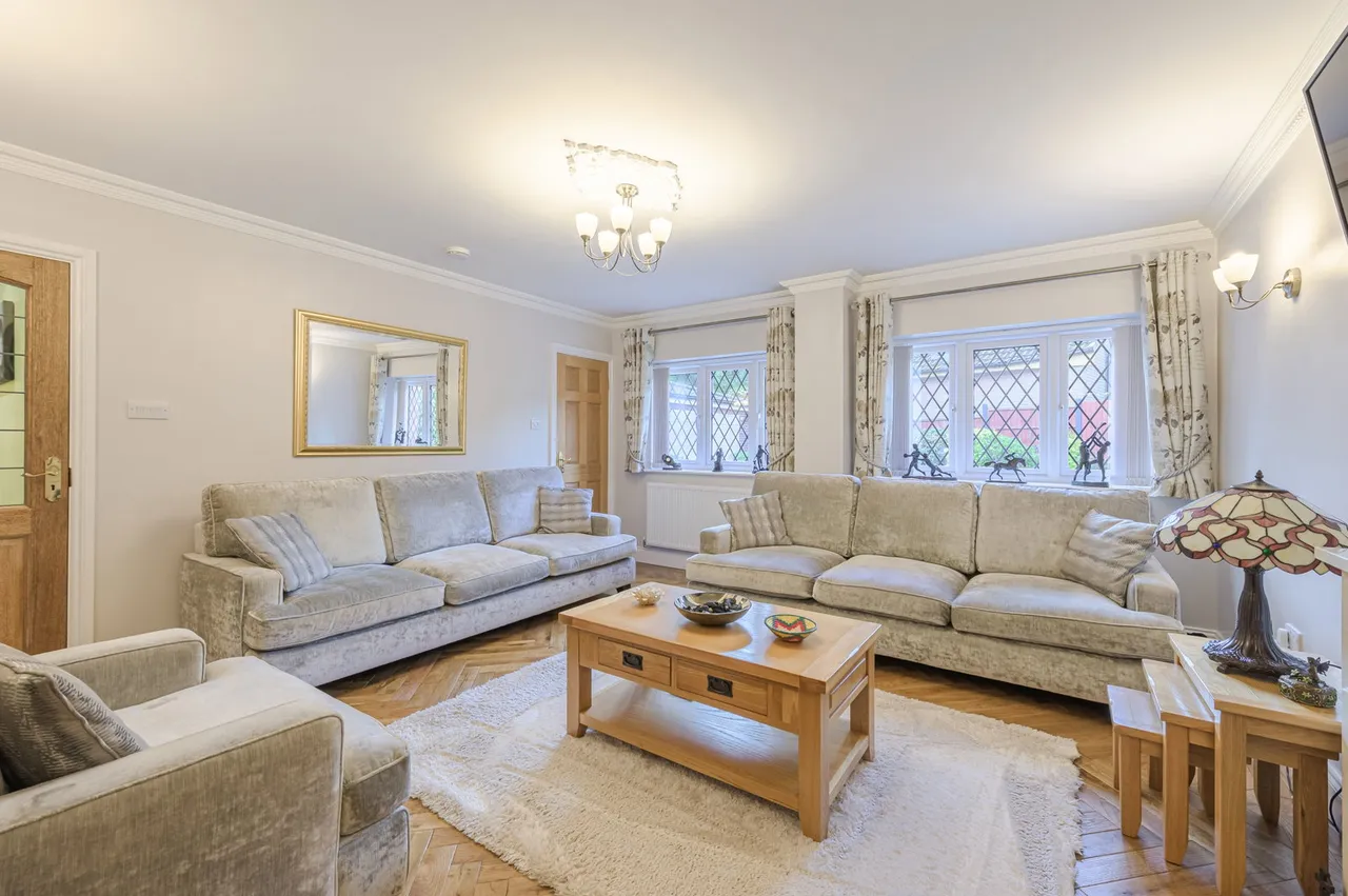 Rowthorn Close, Streetly, photo 11