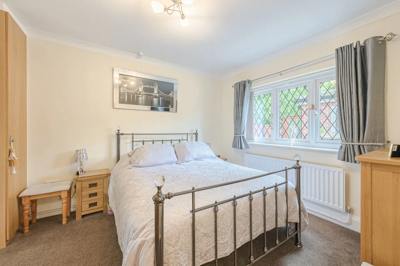 Rowthorn Close, Streetly, photo 13
