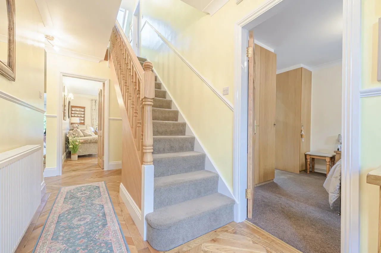 Rowthorn Close, Streetly, photo 21