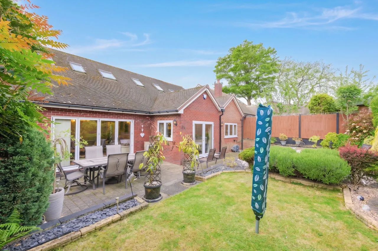 Rowthorn Close, Streetly, photo 34