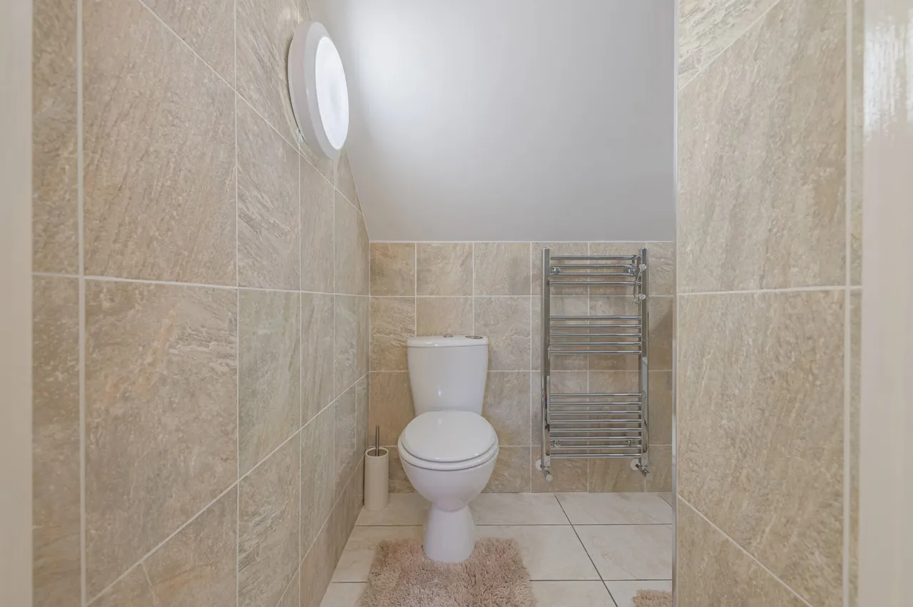Rowthorn Close, Streetly, photo 24