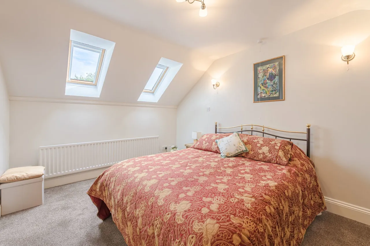Rowthorn Close, Streetly, photo 29