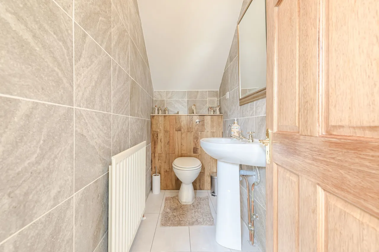 Rowthorn Close, Streetly, photo 30