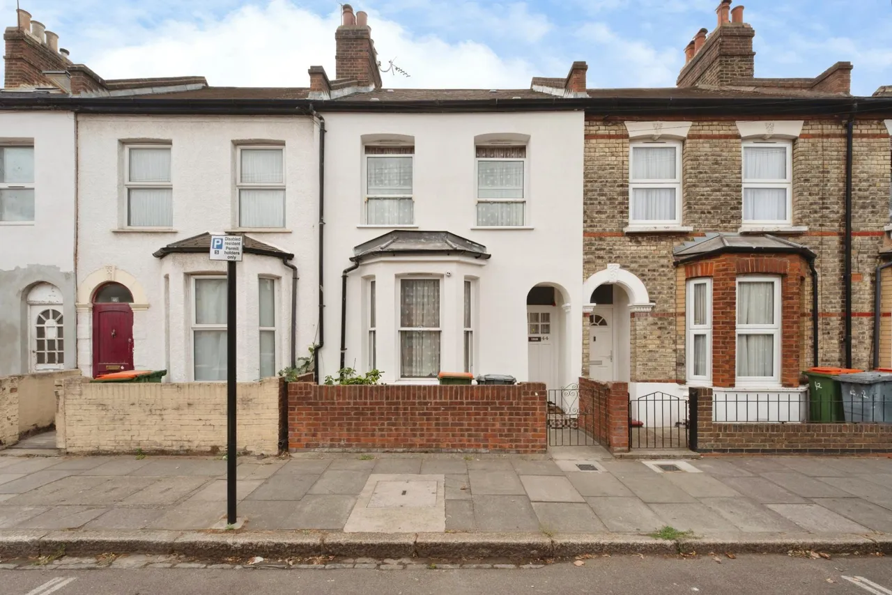 3 bed house for sale, Keogh Road, London, E15