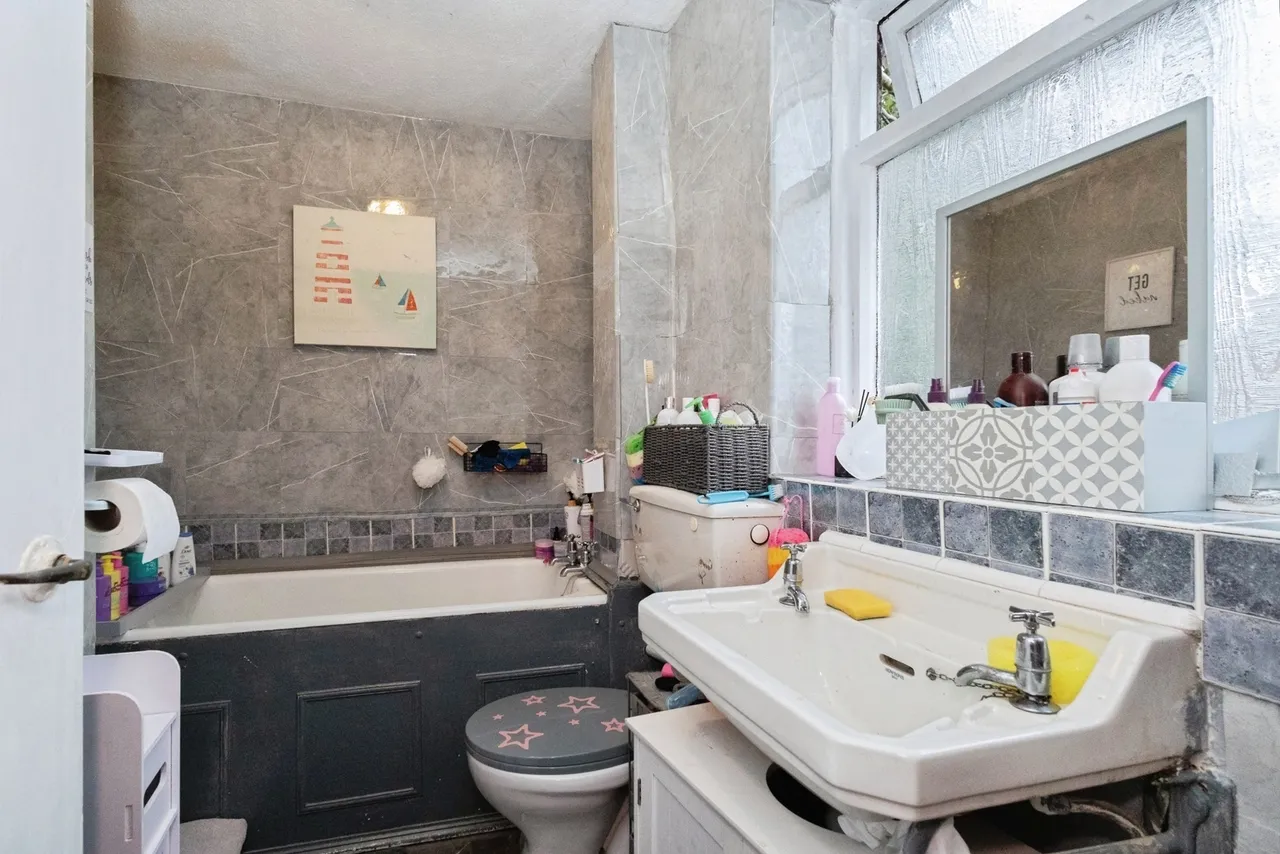 Middlesex Road, Stockport, Greater Manchester, SK5, photo 12