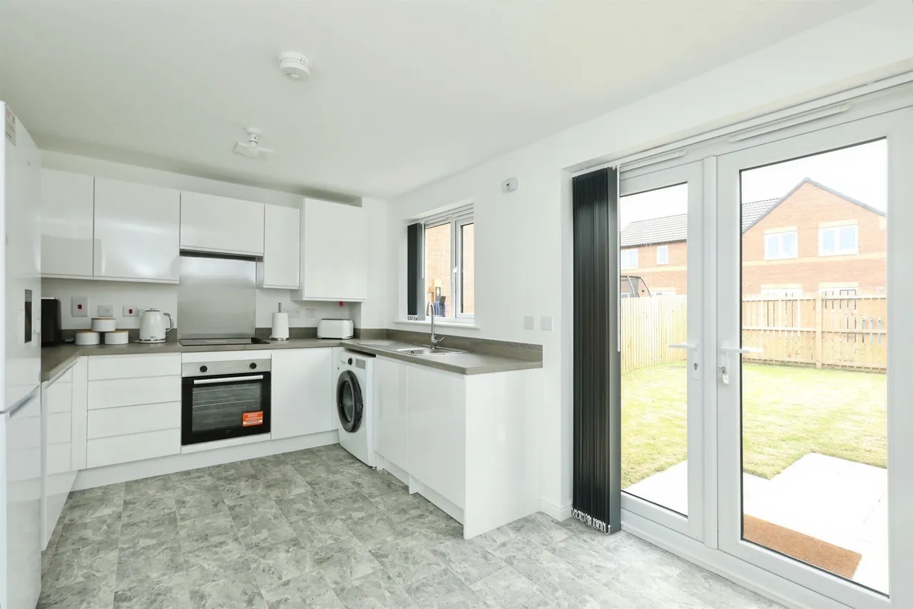 3 bed house for sale — Ouzel Mews, Langold, Worksop
