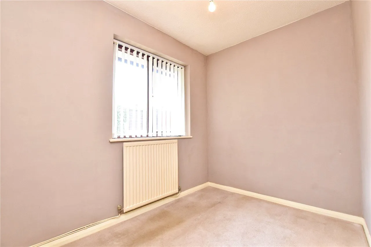 Kathan Close, Newbold, OL16, photo 8