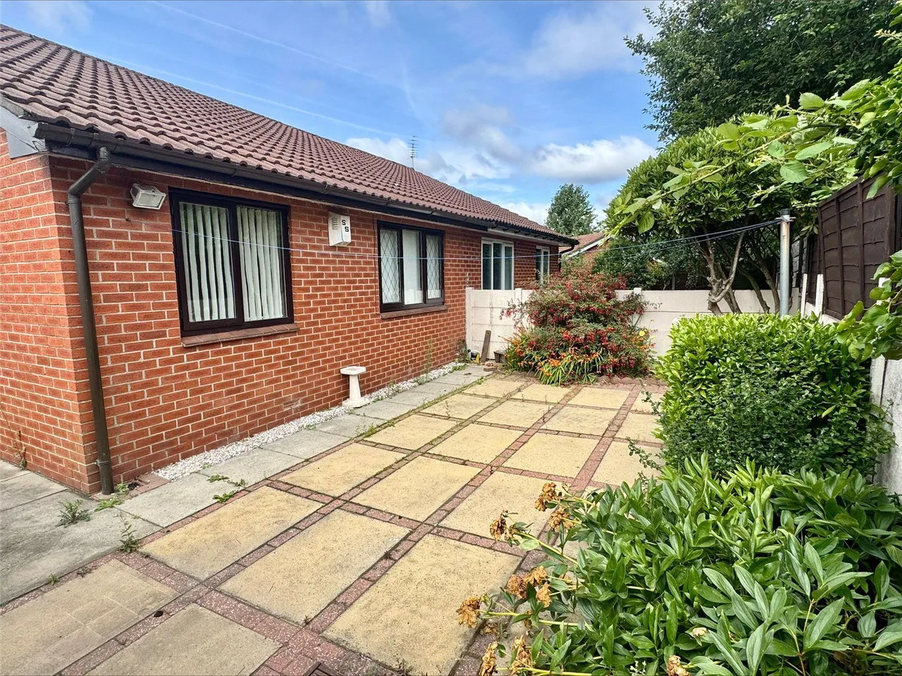 Kathan Close, Newbold, OL16, photo 10