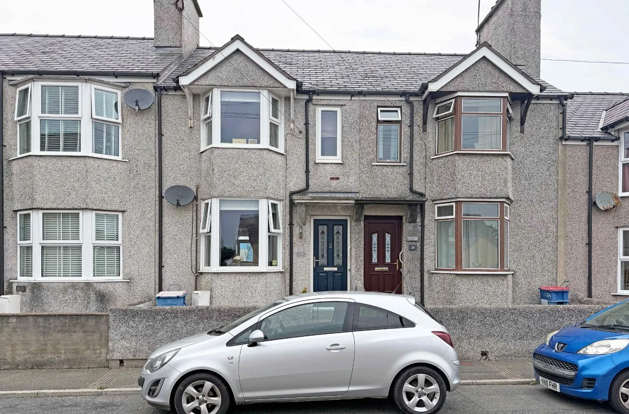 Bethesda Street, Amlwch, photo 14