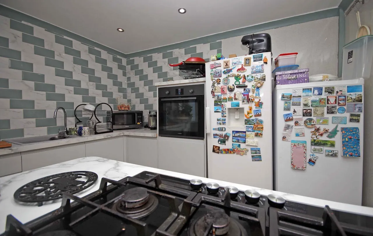 Bethesda Street, Amlwch, photo 17