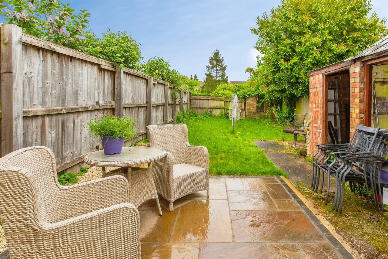 Highfield Road, Kettering, NN14, photo 5