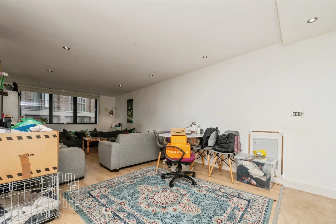 Wrentham Street, Birmingham, B5, photo 3