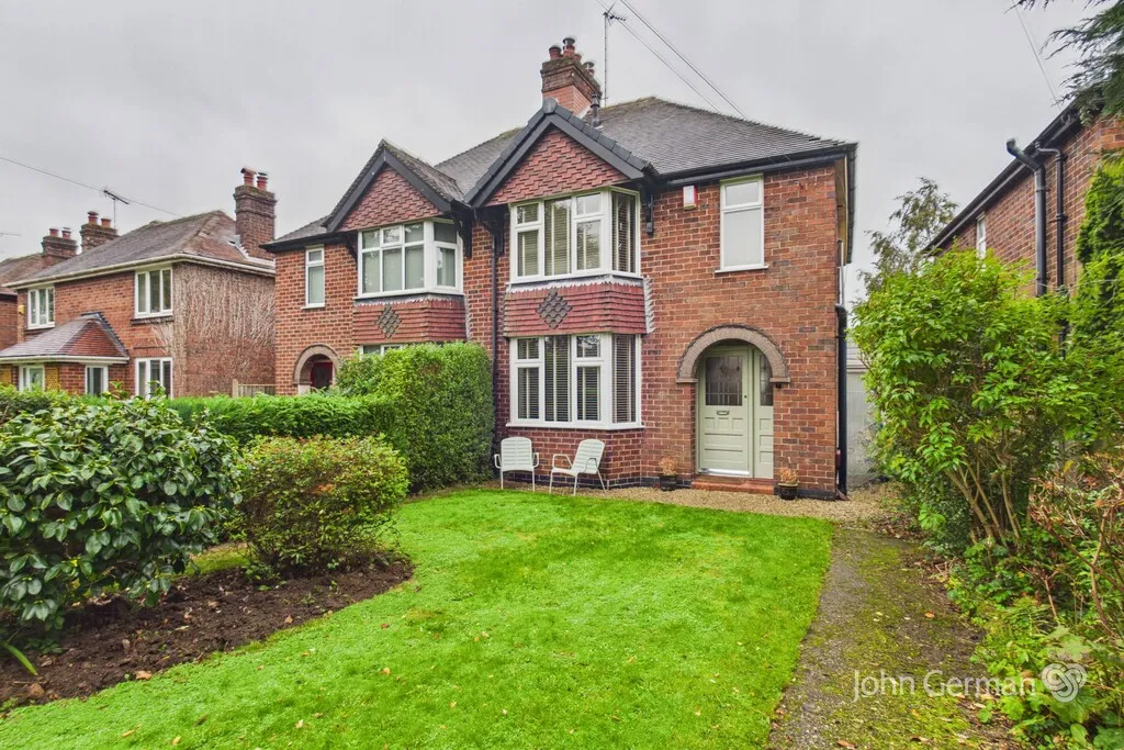 3 bed house for sale, Stafford Road, Uttoxeter
