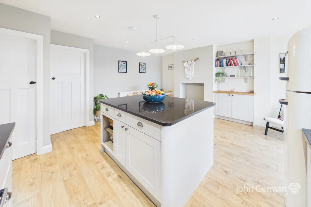 Stafford Road, Uttoxeter, photo 4