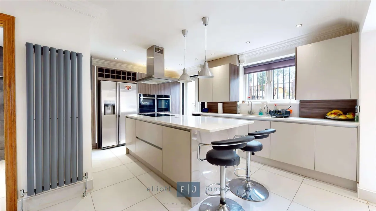 Lechmere Avenue, Chigwell, IG7, photo 6