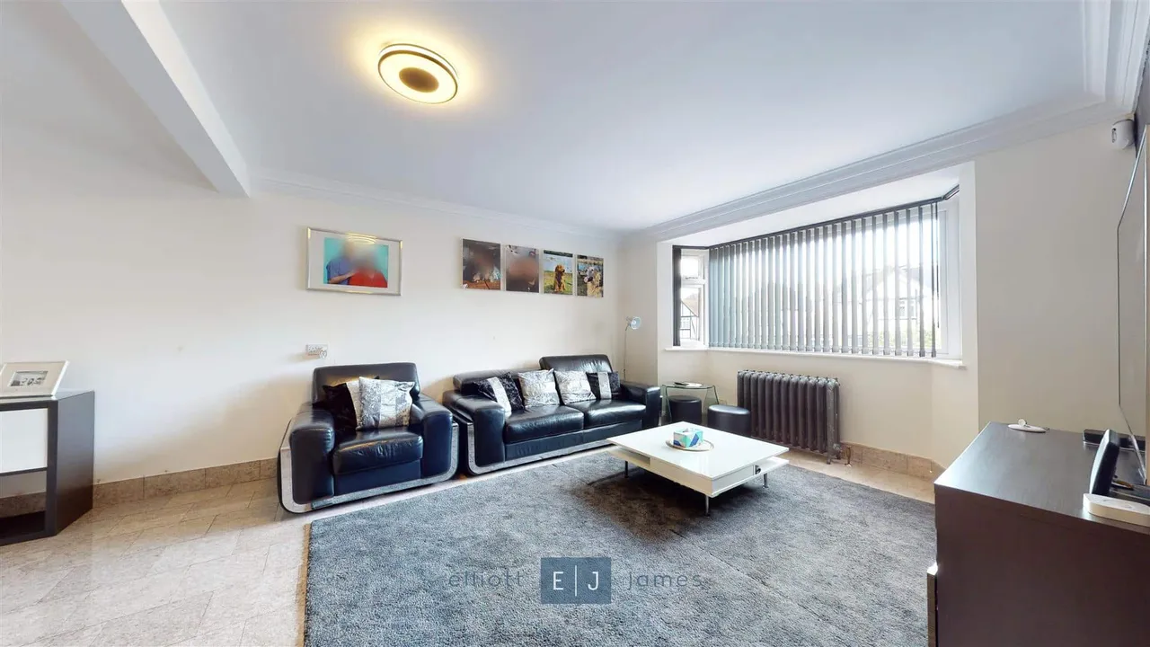 Lechmere Avenue, Chigwell, IG7, photo 4