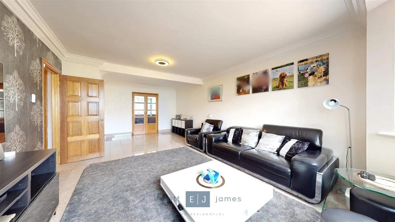 Lechmere Avenue, Chigwell, IG7, photo 3