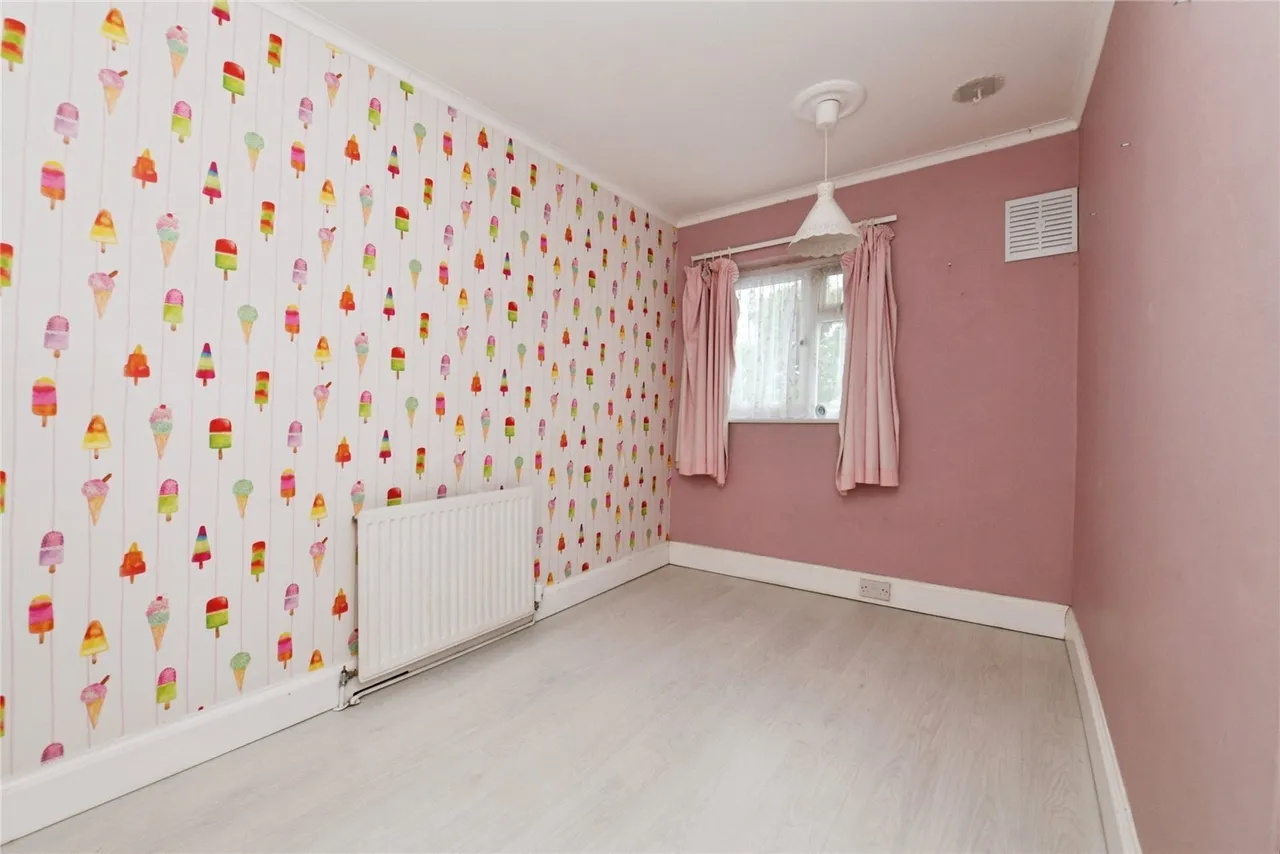 Sandringham Road, Pilgrims Hatch, Brentwood, Essex, CM15, photo 10