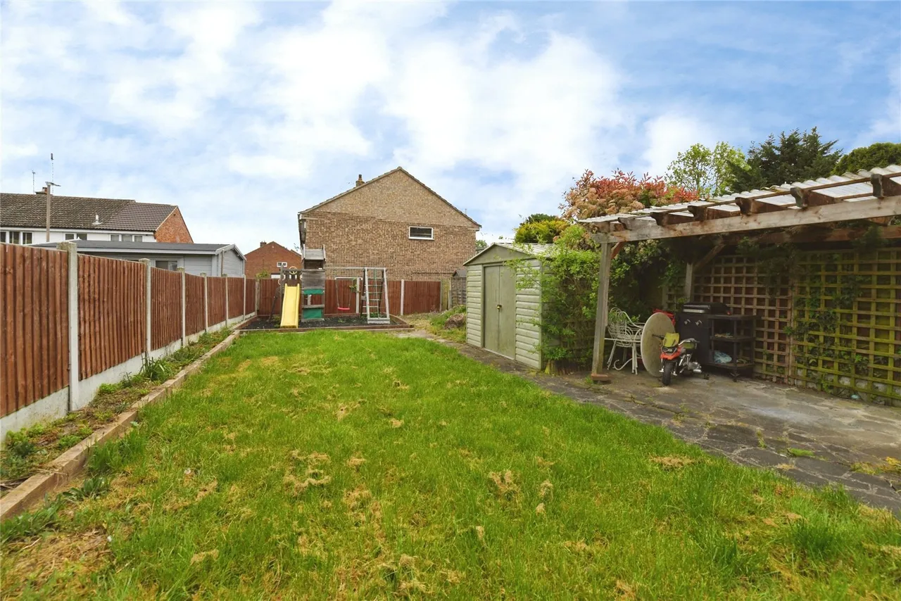 Sandringham Road, Pilgrims Hatch, Brentwood, Essex, CM15, photo 15