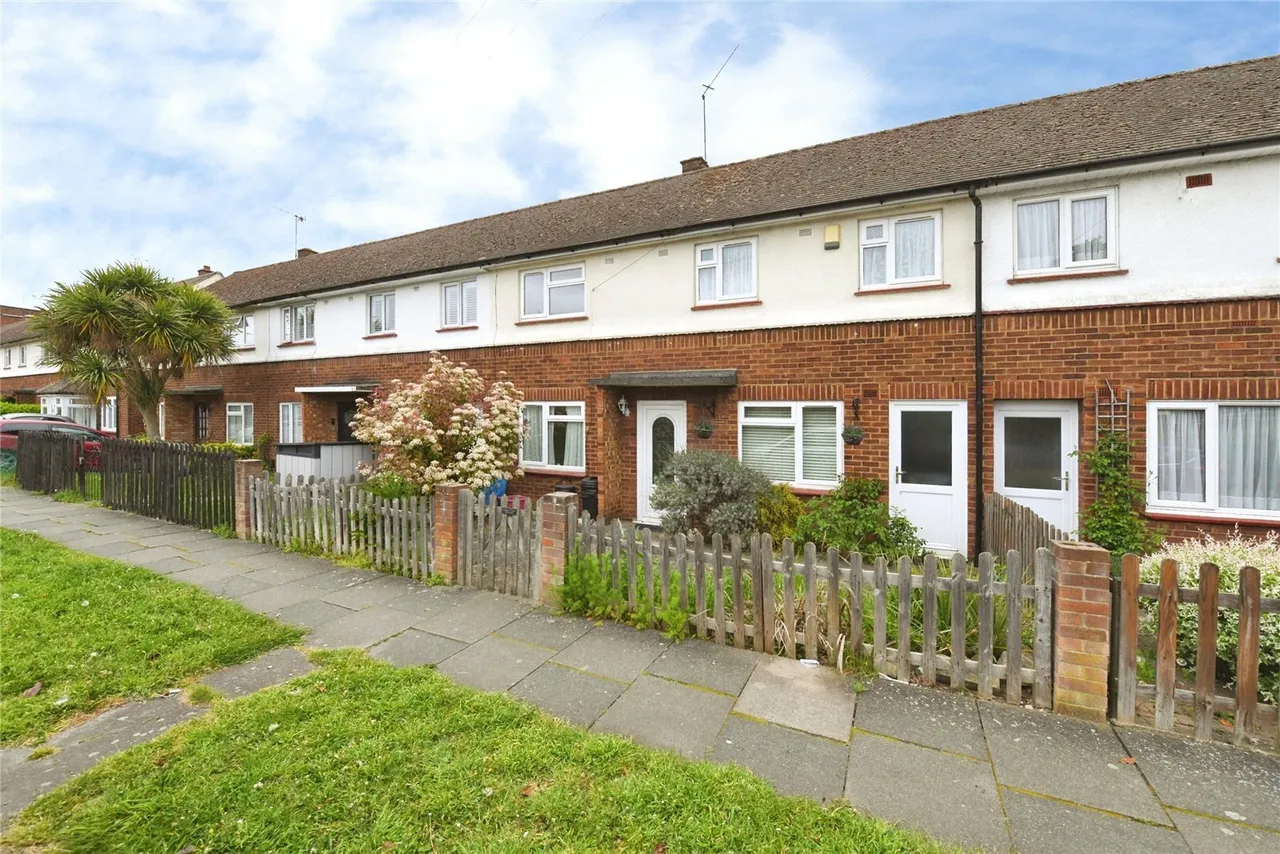 Sandringham Road, Pilgrims Hatch, Brentwood, Essex, CM15, photo 17
