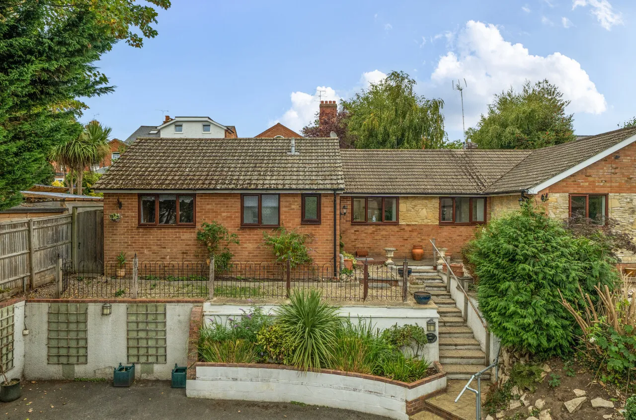 4 bed house for sale, Gipsy Lane, Wokingham, RG40