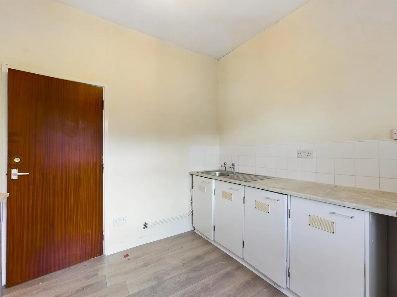 London Road, Newcastle-under-Lyme, ST5, photo 8