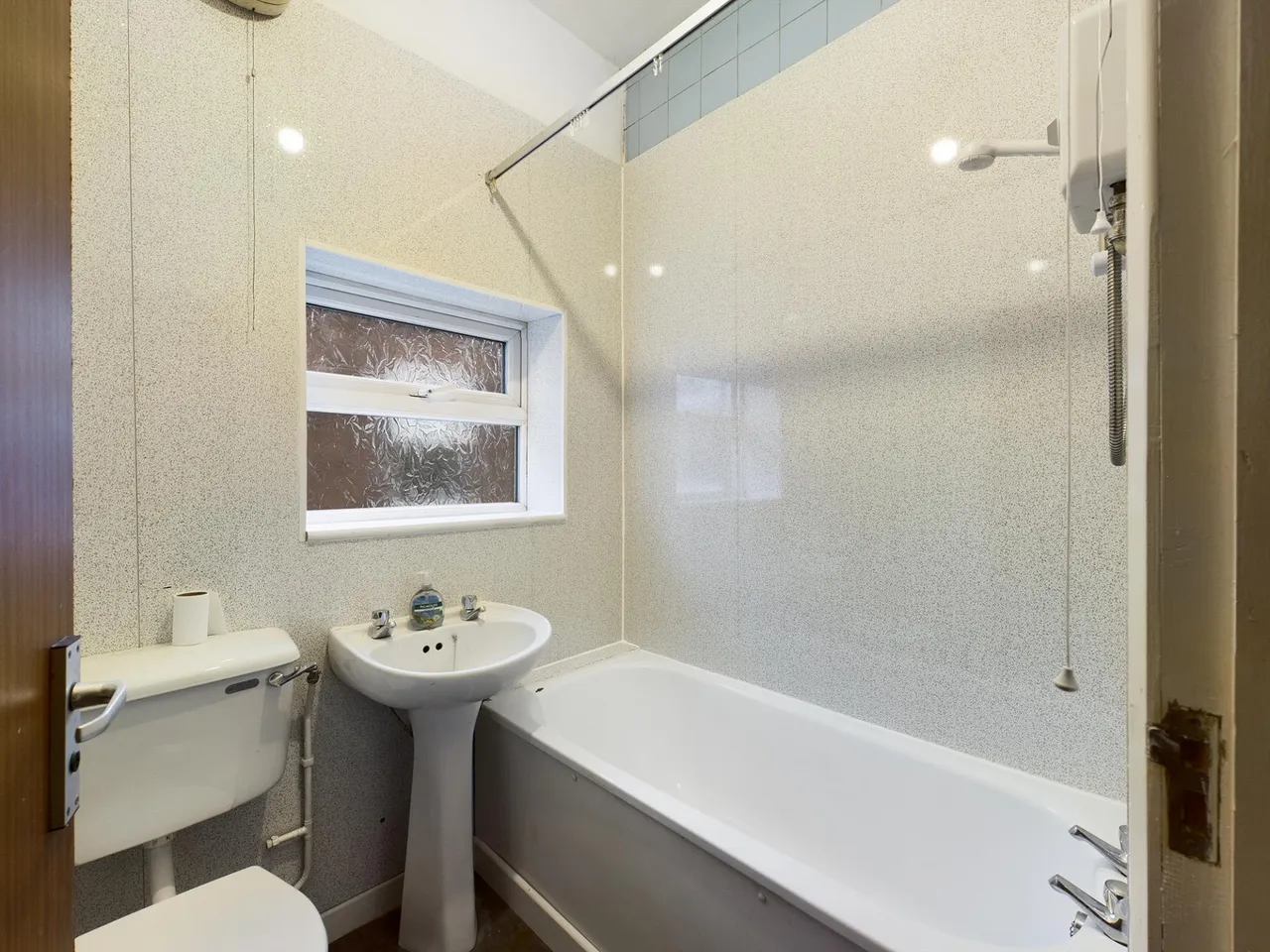 London Road, Newcastle-under-Lyme, ST5, photo 9