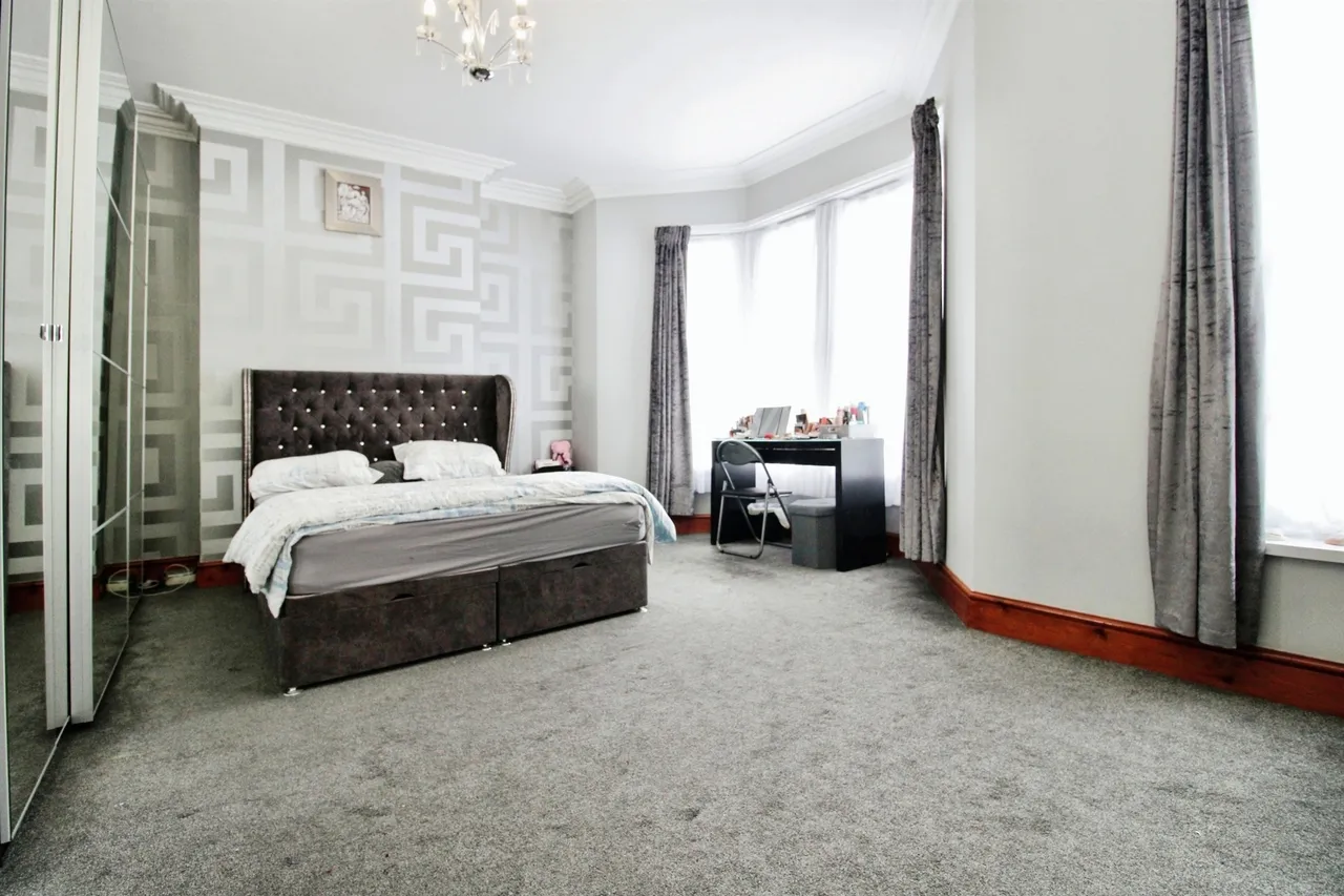 Neville Street, Cardiff, photo 8