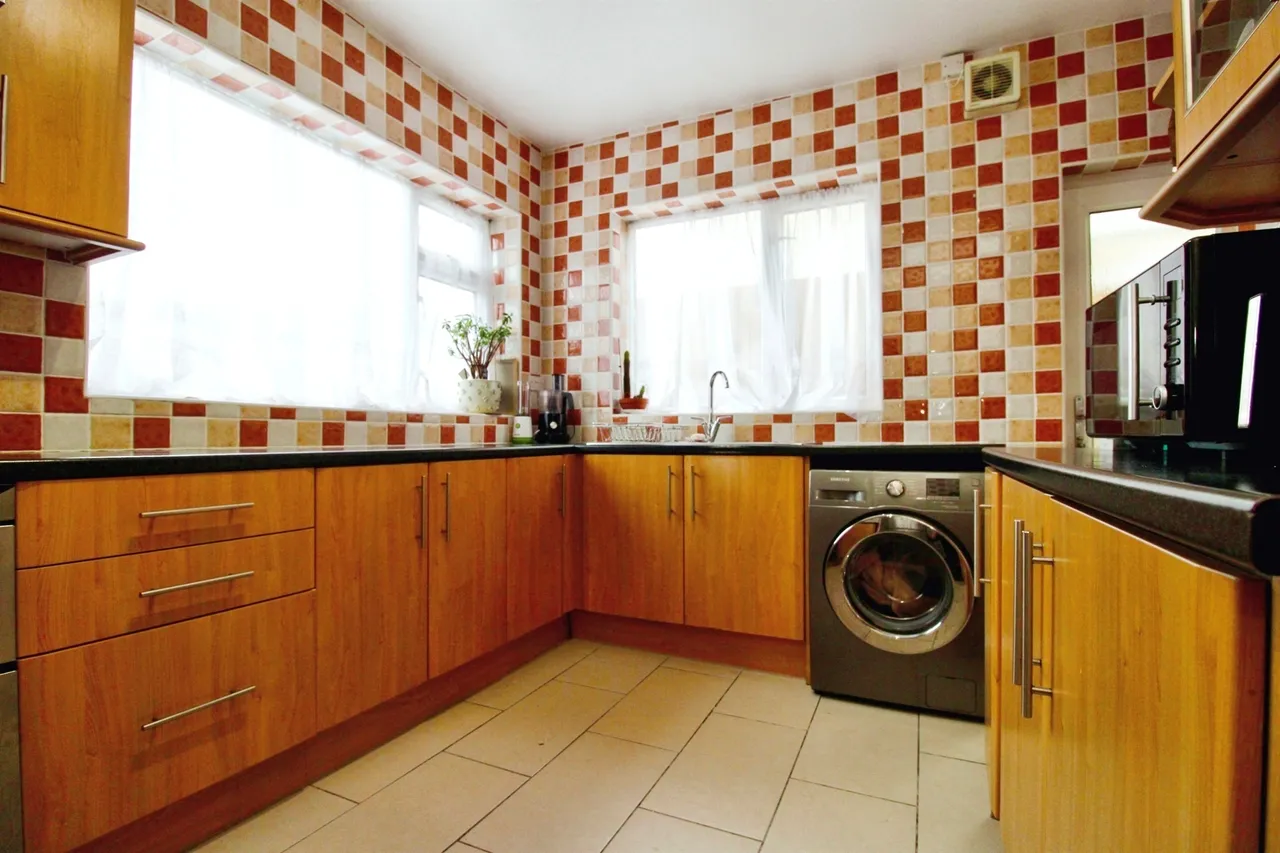 Neville Street, Cardiff, photo 6