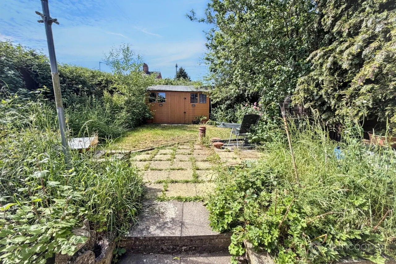 Brackendale Drive, Stockingford, CV10, photo 14