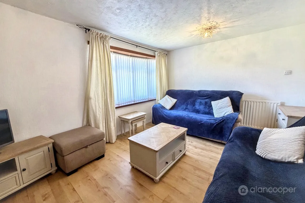 Brackendale Drive, Stockingford, CV10, photo 5
