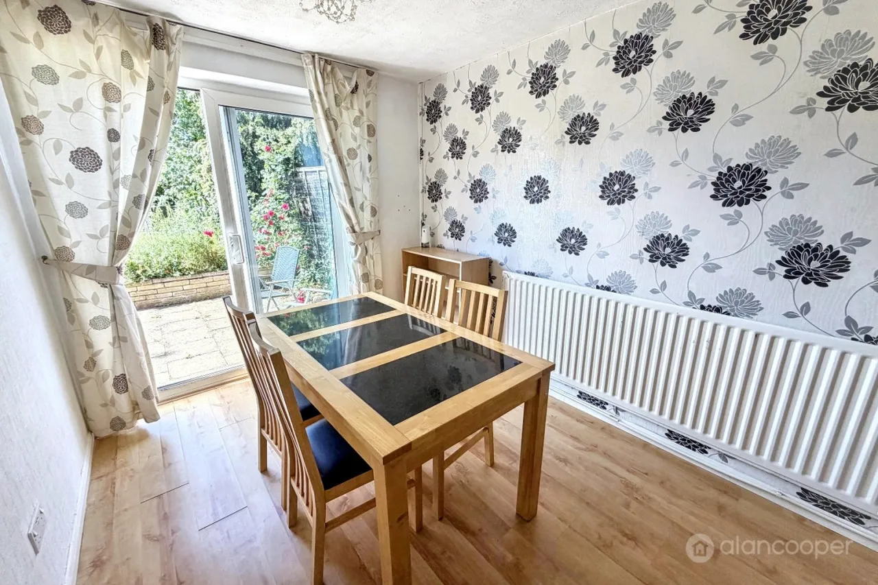 Brackendale Drive, Stockingford, CV10, photo 3