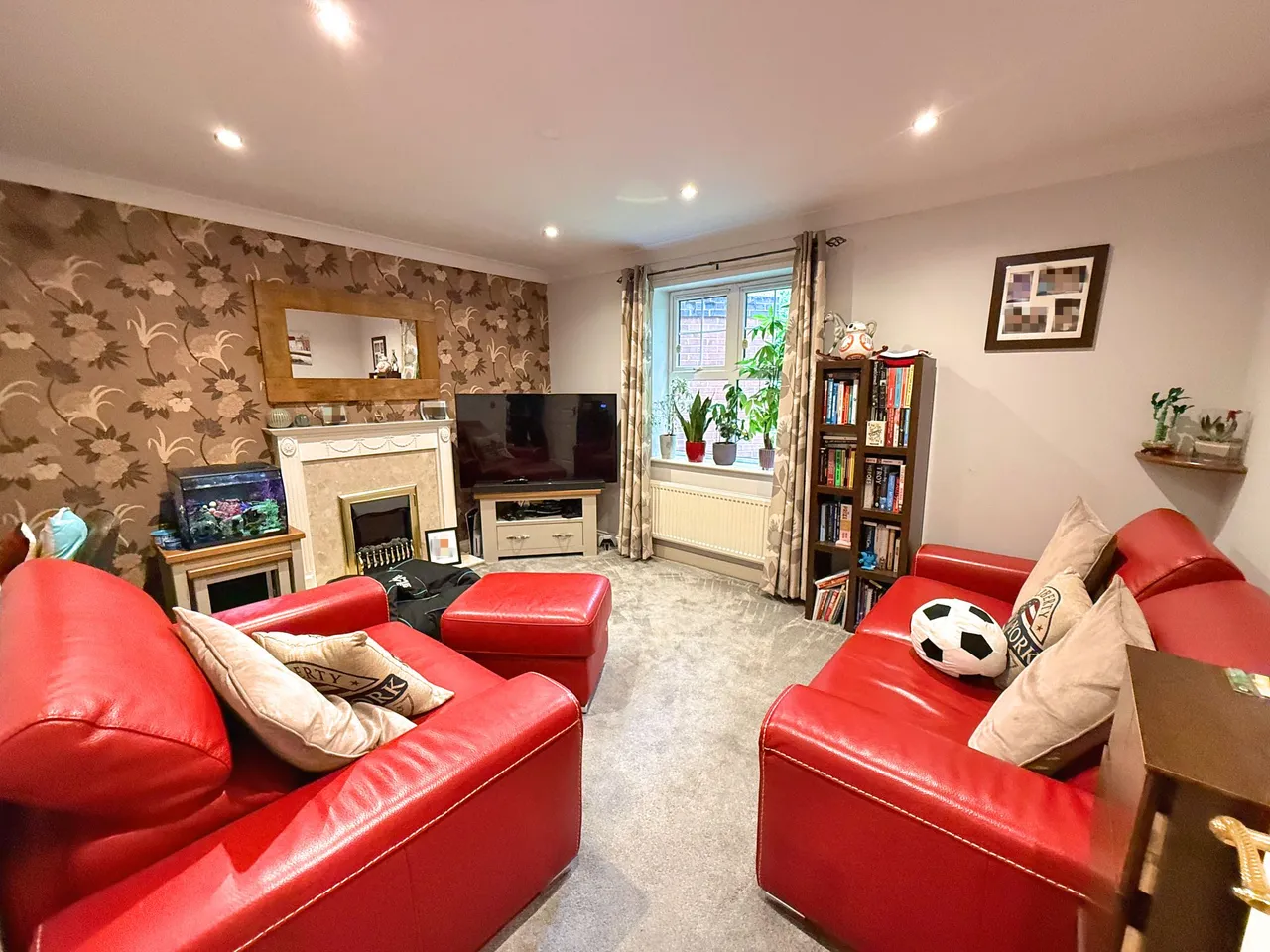 Wood Court, Sale, photo 3