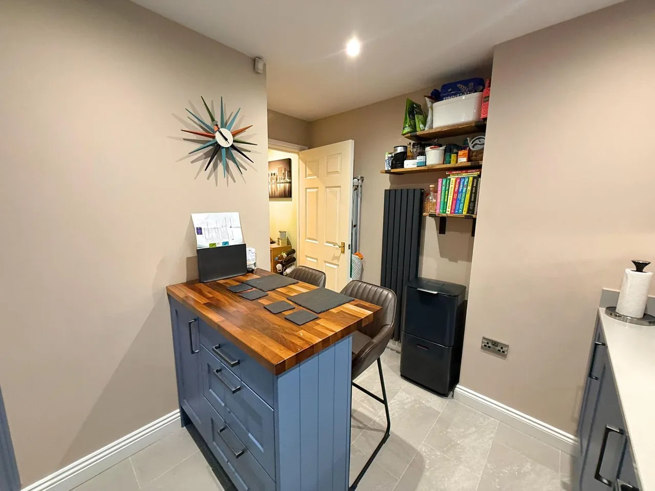 Wood Court, Sale, photo 6