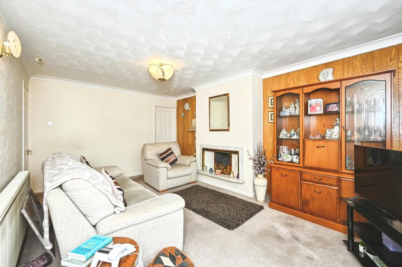 Burnham Close, Penketh, Warrington, Cheshire, WA5, photo 6