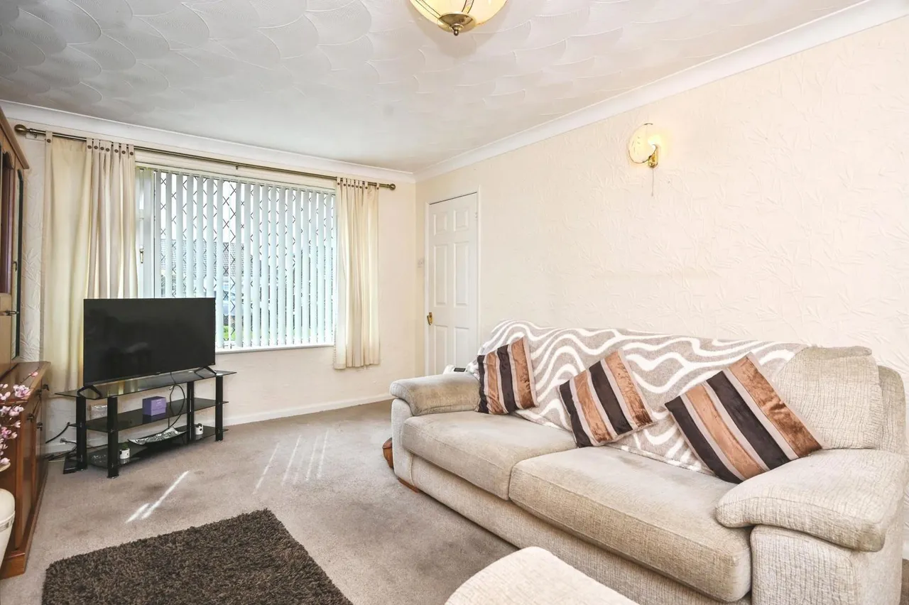 Burnham Close, Penketh, Warrington, Cheshire, WA5, photo 4