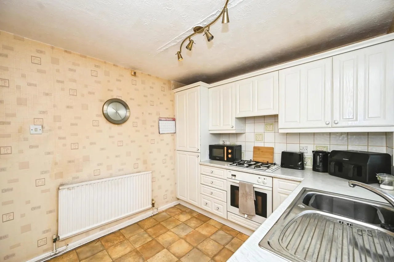 Burnham Close, Penketh, Warrington, Cheshire, WA5, photo 8