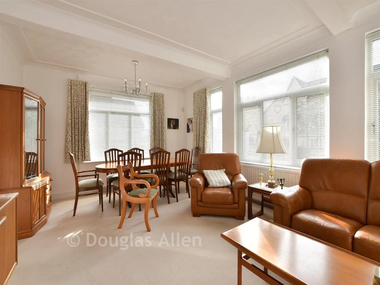 Grange Avenue, Woodford Green, IG8, photo 4
